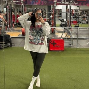 Meet your Posher, Sana